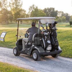 Yamaha Golf Cart with Golf Clubs