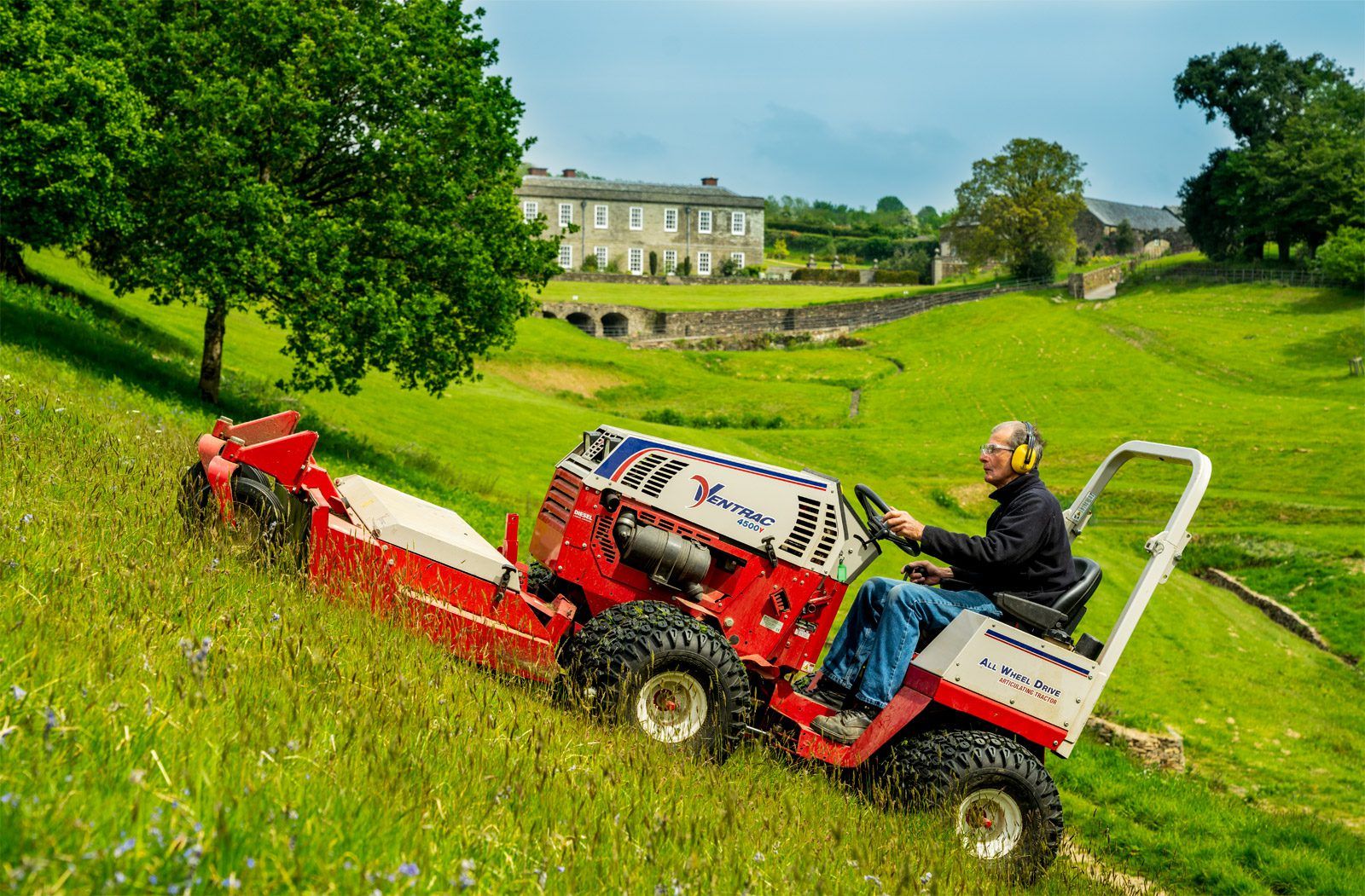 Tips for (and the risks of) Mowing a Steep Slope - Parkland - Lawn & Land  Maintenance and Irrigation Products and Services