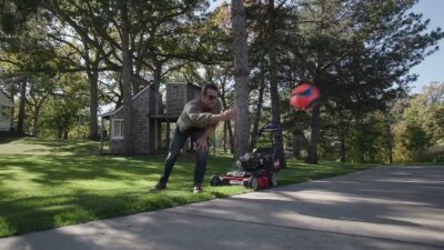 Blade Spin-Stop™ Technology | Toro® Lawn Mowers