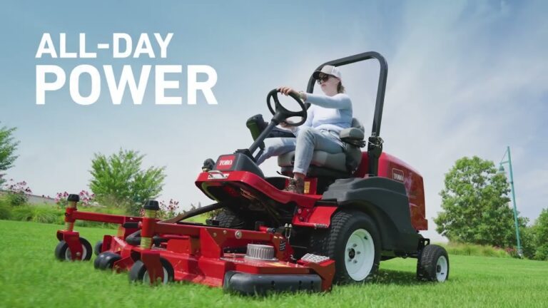 Toro® Groundsmaster® e3200 – Electric, Out-Front Rotary Mower